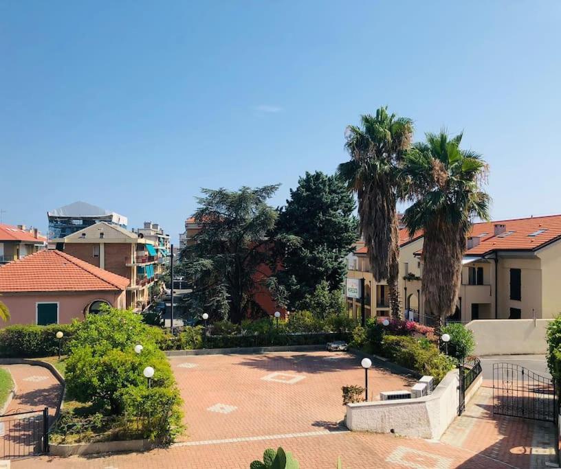 Pietra Ligure - Essential With Swimming Pool Apartment Exterior photo