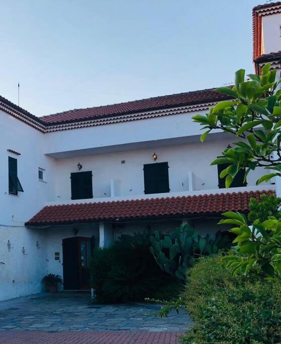 Pietra Ligure - Essential With Swimming Pool Apartment Exterior photo