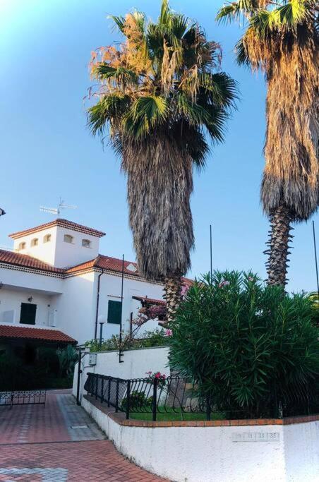 Pietra Ligure - Essential With Swimming Pool Apartment Exterior photo